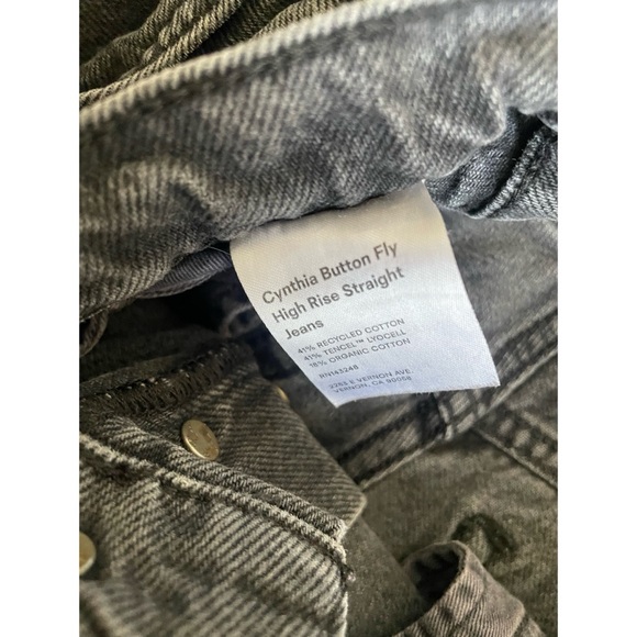 Reformation Cynthia Button Fly High Rise Straight Jeans in black size 25 - Picture 12 of 12